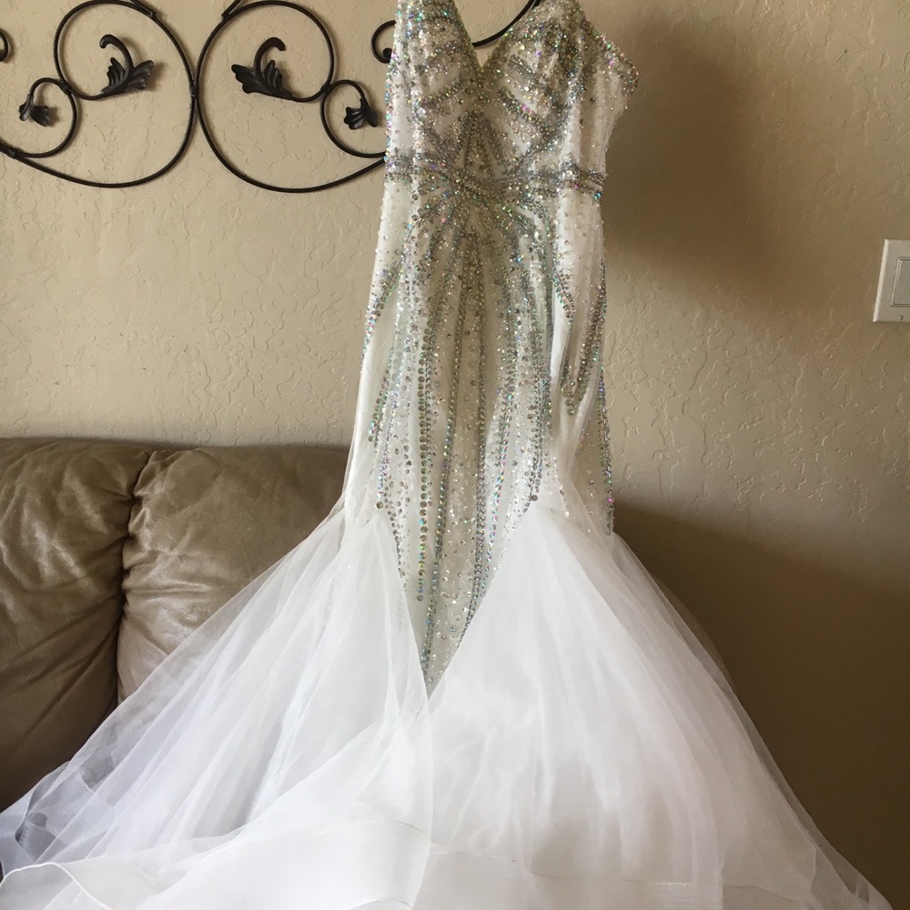 Beautiful Camille La Ville Dress